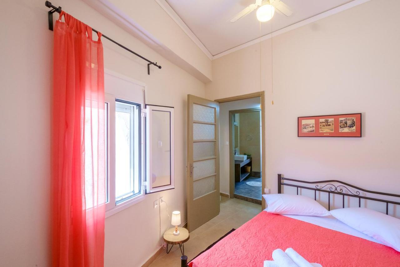 Home With Courtyard In Beating Heart Of Old Town! Chania  Екстер'єр фото